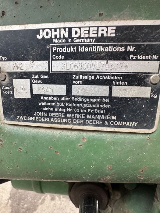 John Deere 6800