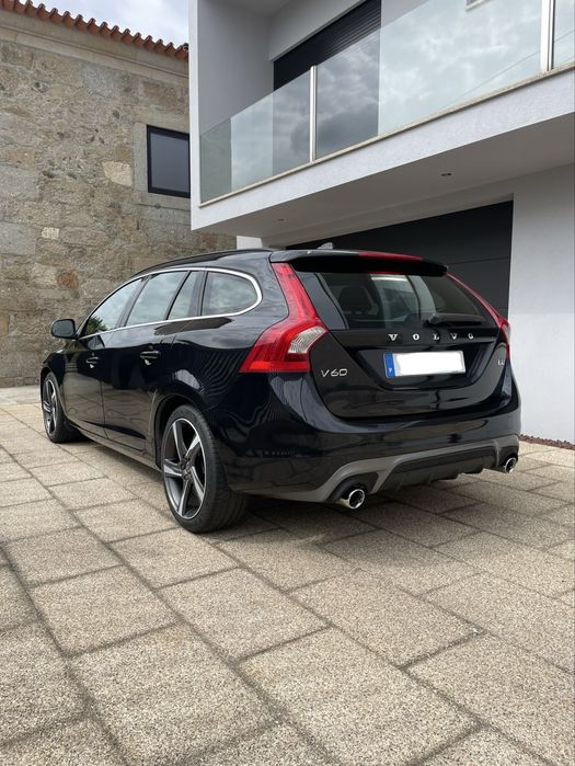 Volvo v60 1.6 R-design