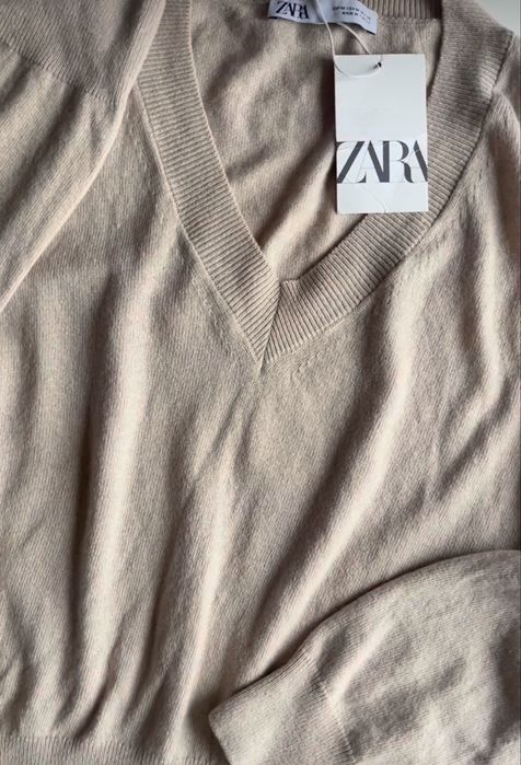 Шикарний джемпер бренду Zara