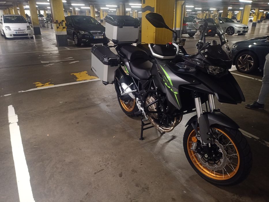 Vendo Qj SRT 700X