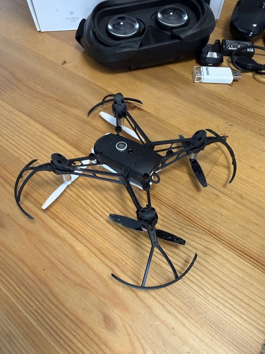 Mini Dron Wyścigowy Parrot Mambo FPV Pilot & Race z kamerą FPV