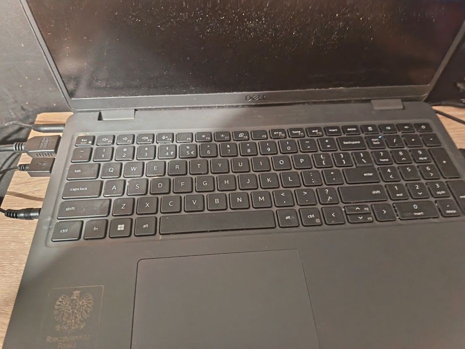 Laptop Dell letitunes 3530