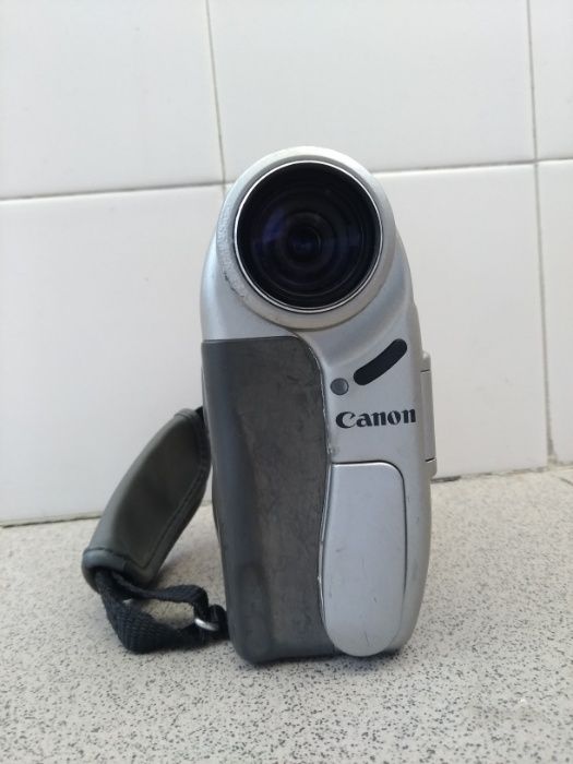 Máquina Filmar Canon Elura (MV20i) DVi