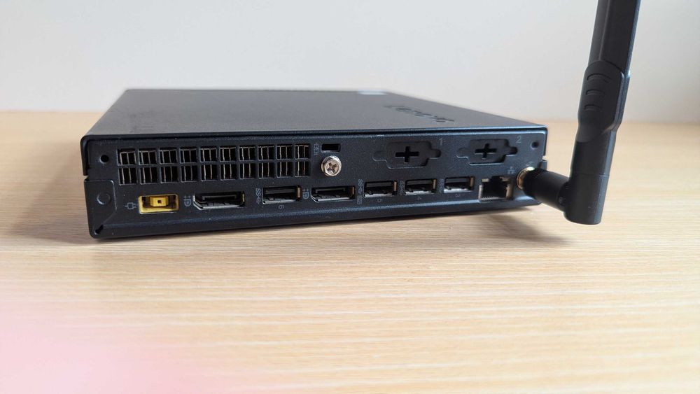 Lenovo ThinkCentre M710q i3 7100t 6x USB, 2x DP, RJ45, WiFi, 3,5 mm