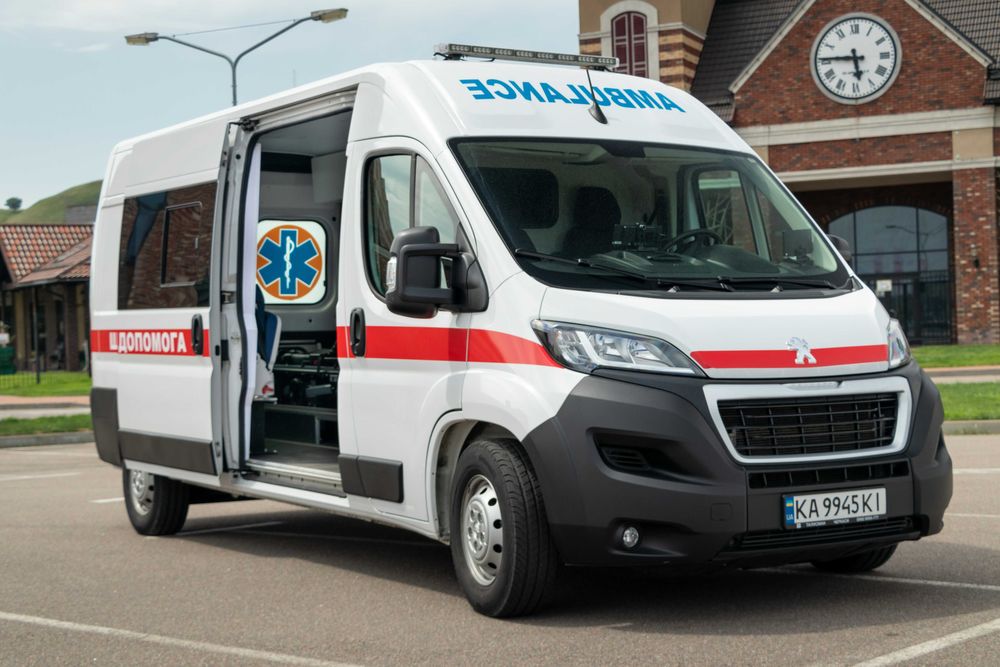 Продам авто швидкої допомоги Peugeot Boxer 2023