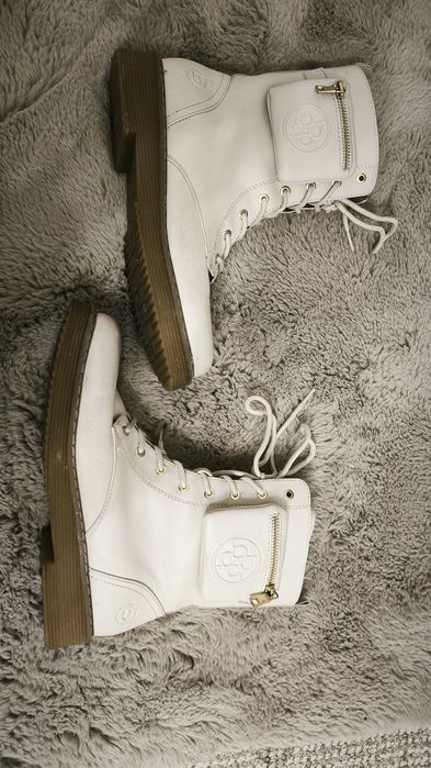 Черевики Bugatti 39 розмір.