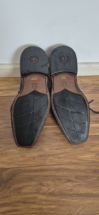 Lakierki, eleganckie buty Ecco 42