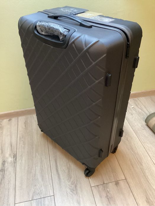 Duża pojemna waliza Wittchen - NOWA