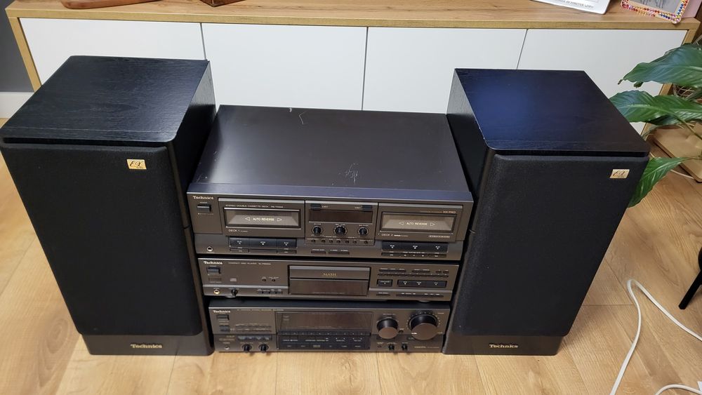 Segmentowa wieża audio Technics