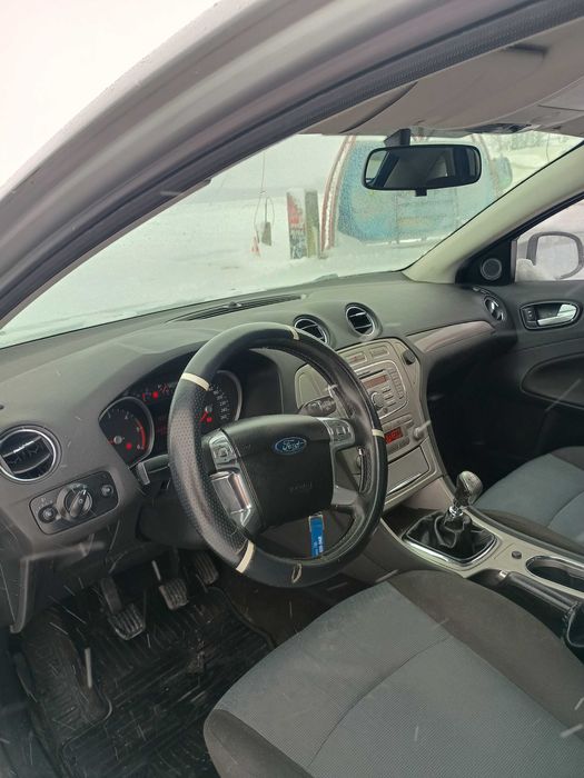 Ford mondeo 2008 rok