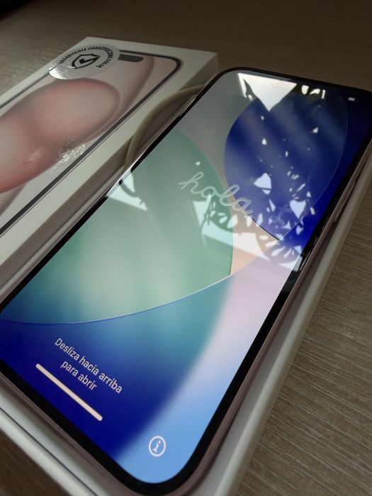Iphone 15 różowy 128 GB
