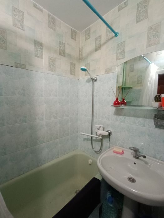 Сдам 1к. Калиновая/Янтарная 9/10  кирп.дома с техникой