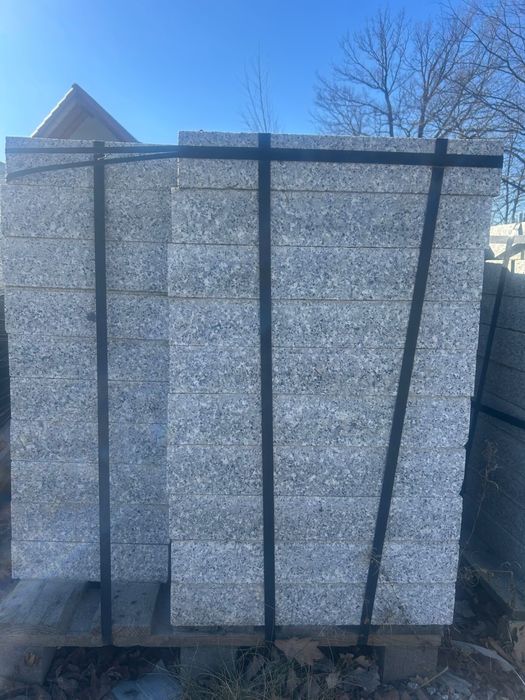 SPRZEDAM płyty granitowe, kostkę granitową cięto-łupaną oraz ciętą
