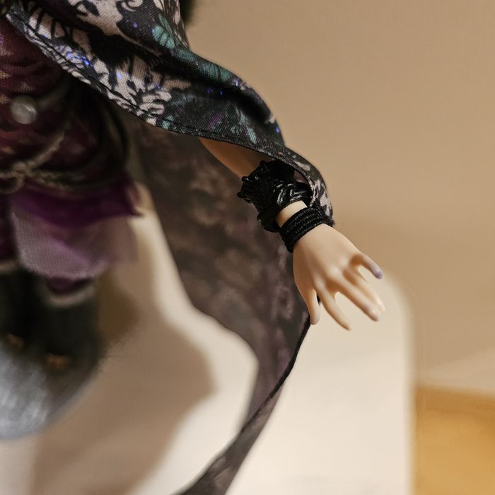 Ever After High Reven Queen (seria legacy day )