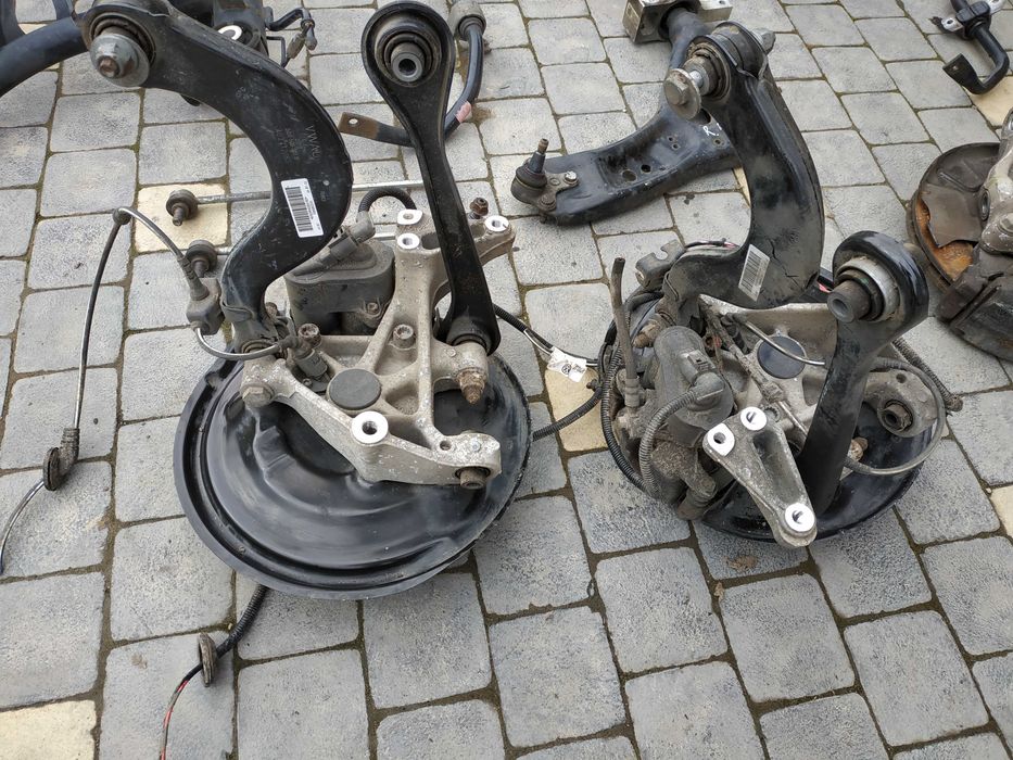 Підвіска важіль ричаг балка задня Vw Passat B7 передній стабілізатор