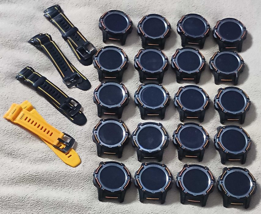 zestaw 20 sztuk smartwatch Hammer Watch Plus uszkodzone + 4 paski