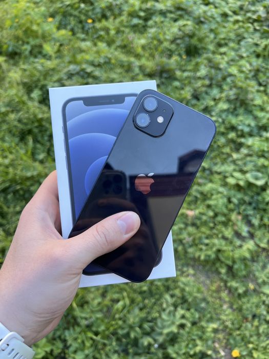 Iphone 12 w bardzo dobrym stanie