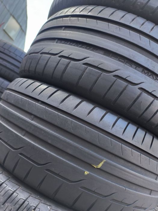 225/45R17 Dunlop