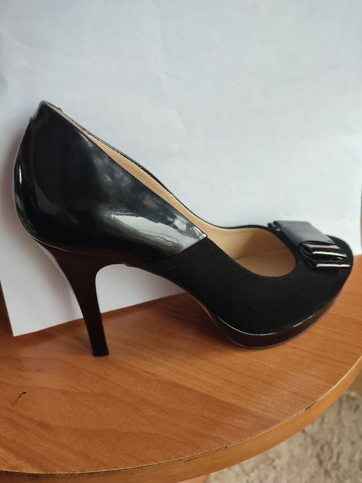 Czarne szpilki, rozmiar 36 SALA