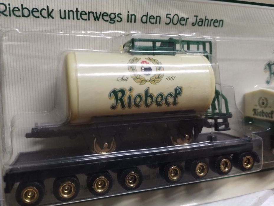 Resorak samochodzik  wagon cysterna H0 1:87 nowy