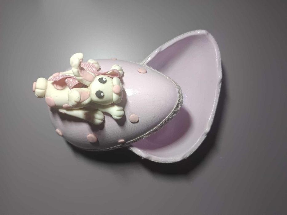 Easter Egg-Shaped Candy Box with Handcrafted Biscuit Bunny64409367406466125