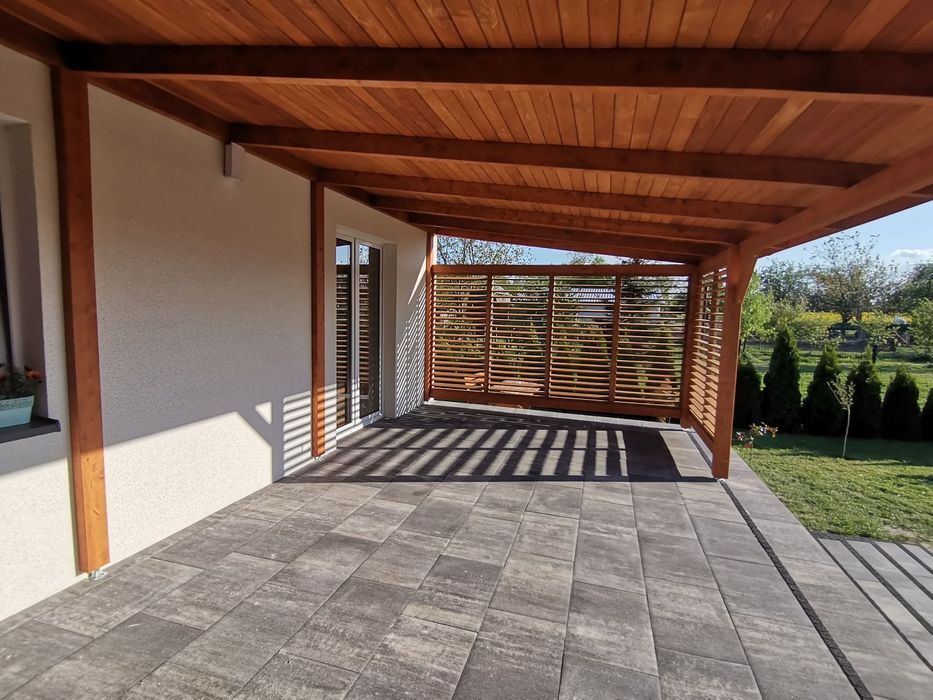 Weranda taras zadaszenie pergola wiata poliwęglan