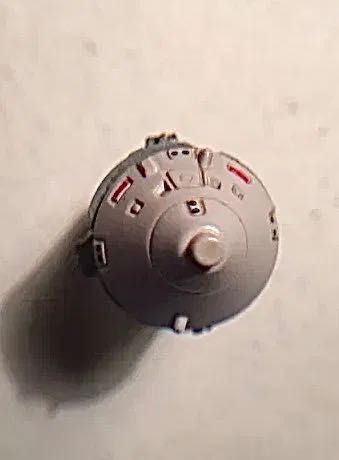 APOLLO SATURN V - Galoob 1989 - 40 x 19 mm