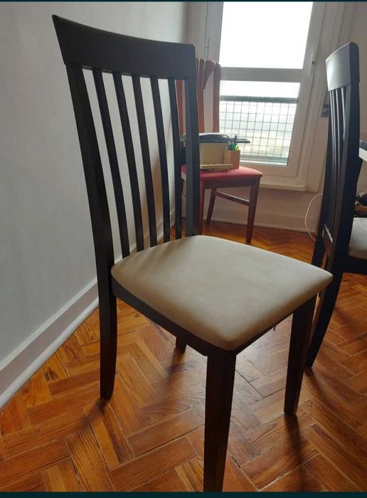 Mesa de jantar + 4 cadeiras