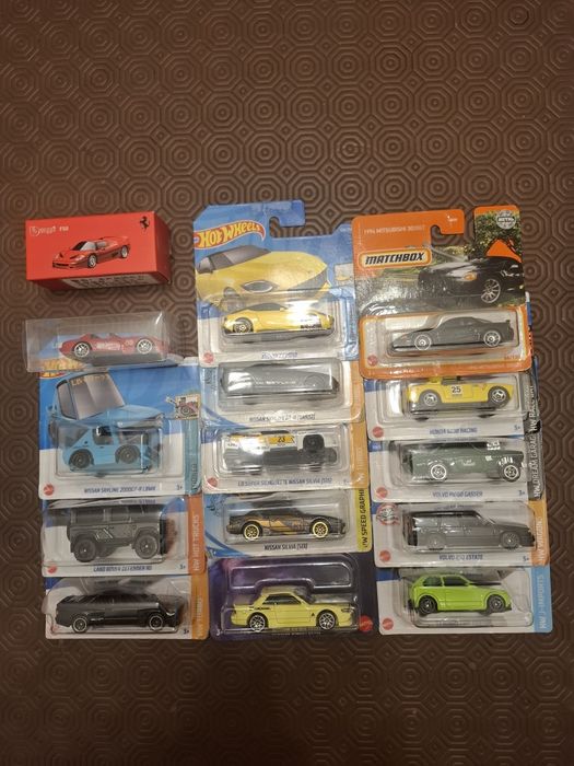 Lote 90 miniaturas Hot Wheels