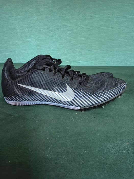 Buty sportowe z kolcami Nike rozmiar 43