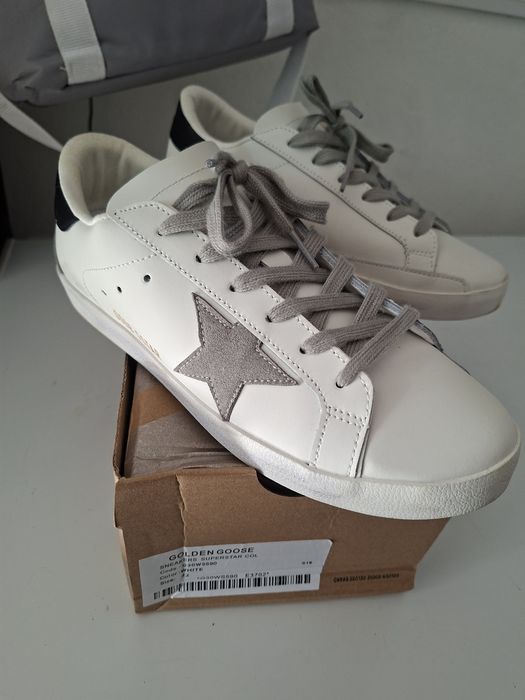 Tenis como novos