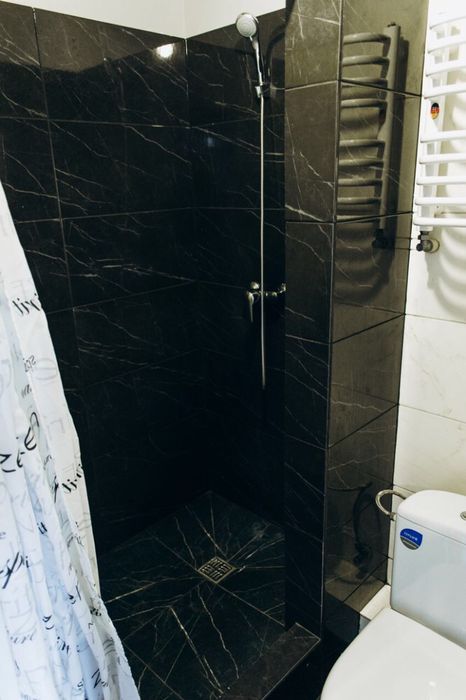 Квартира Подобово! Біля ЖД вокзалу!