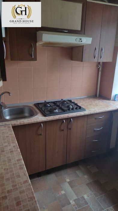 Продам 4 кімнатну квартиру на вул. Шатіло 2й поверх