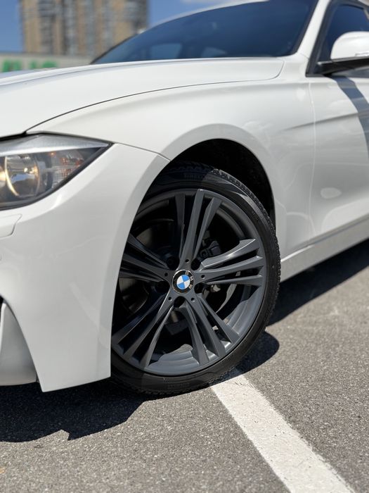 Продам BMW f30  2015