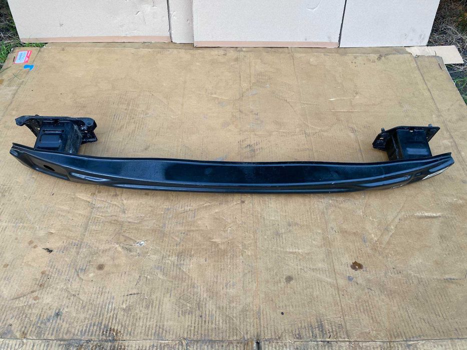 Mercedes C-Klasa W205 Belka Zderzaka