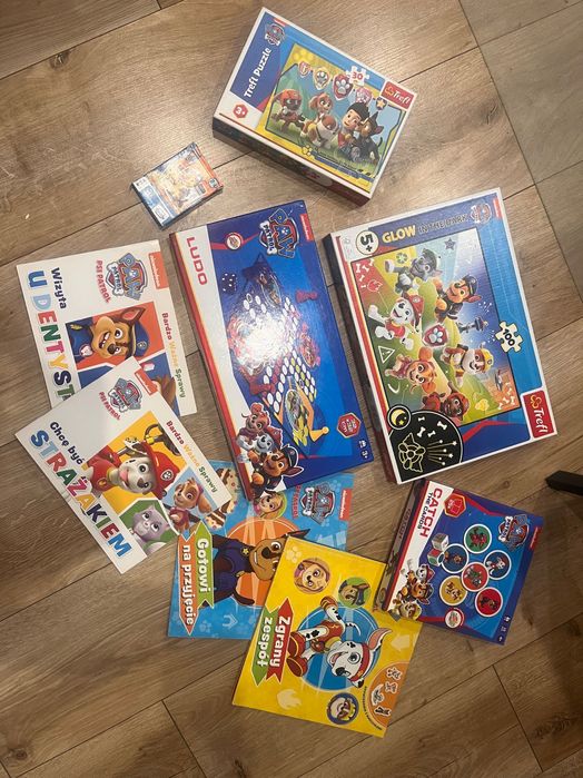 Psi Patrol: puzzle, gry, książki - duży zestaw