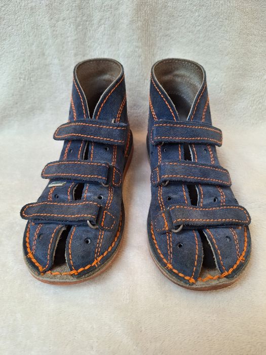 Sprzedam sandałki Adamki roz. 28