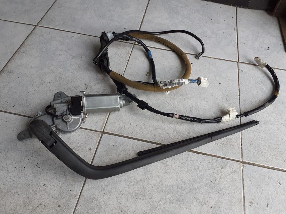 Porta da mala e fecho + motor com escova limpa parabrisas + instalação