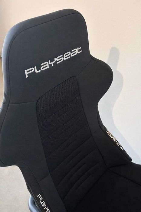 Fanatec GT DD Pro (PlayStation, 5Nm) + Playseat Trophy