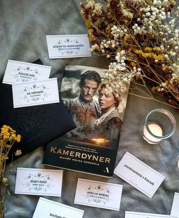 Książka Kamerdyner okładka filmowa Miłość Wojna Zbrodnia