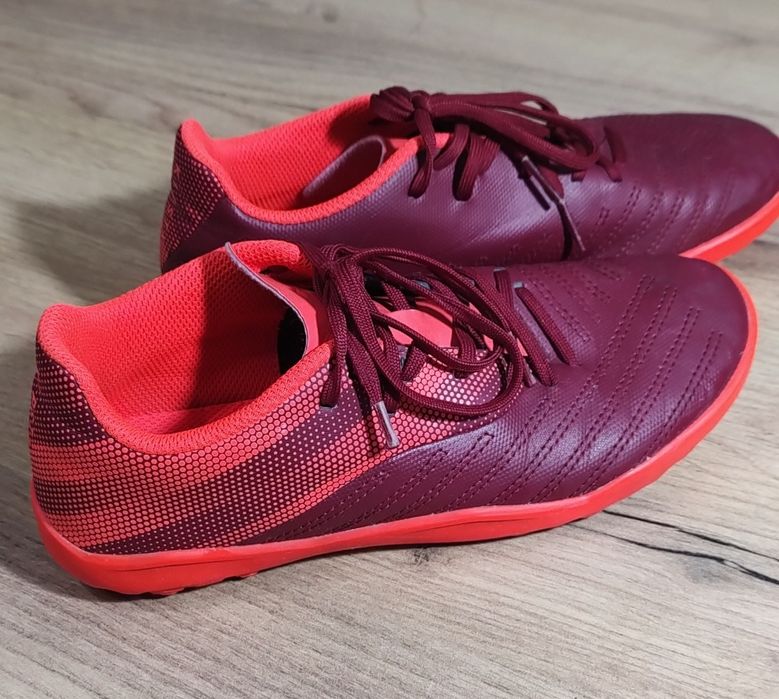 Buty sportowe turfy Kipsta 23,5 cm wkladka