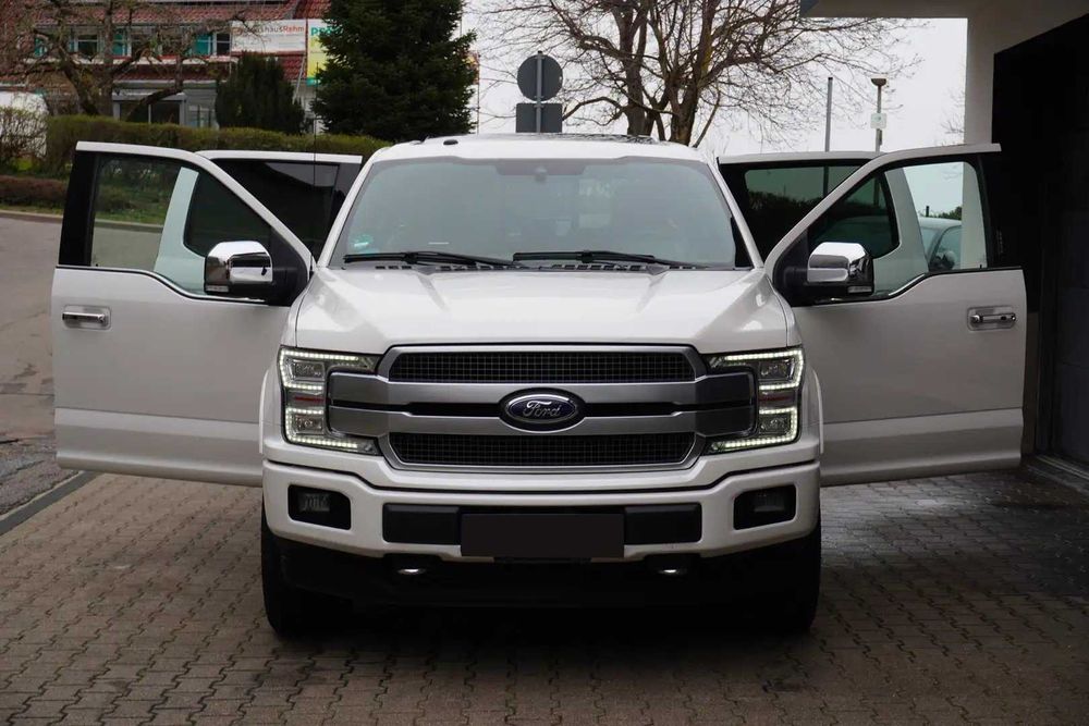 Ford 150 Platinum 4x4 Європа
