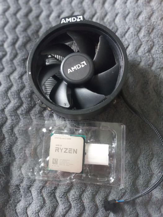 Прцесор AMD Razen 5 5500.мало в користуванні.Читайте опис.