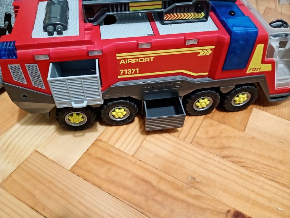 Straż lotniskowa Playmobil
