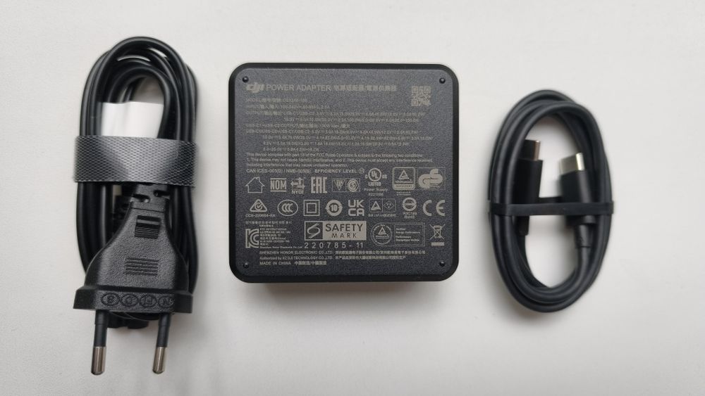 Продам новий зарядний пристрій DJI Mavic 100w