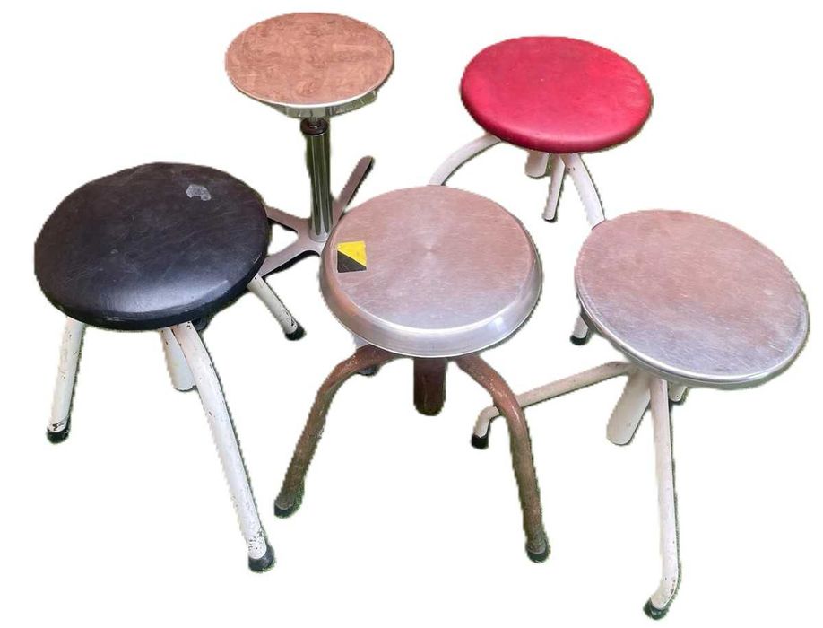 Bancos antigos, rotativos, ajustaveis de oficios