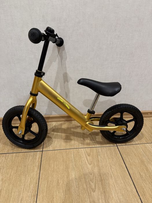 Беговіл Vitus  Bikes Nippy Balanse Дуже легкий!