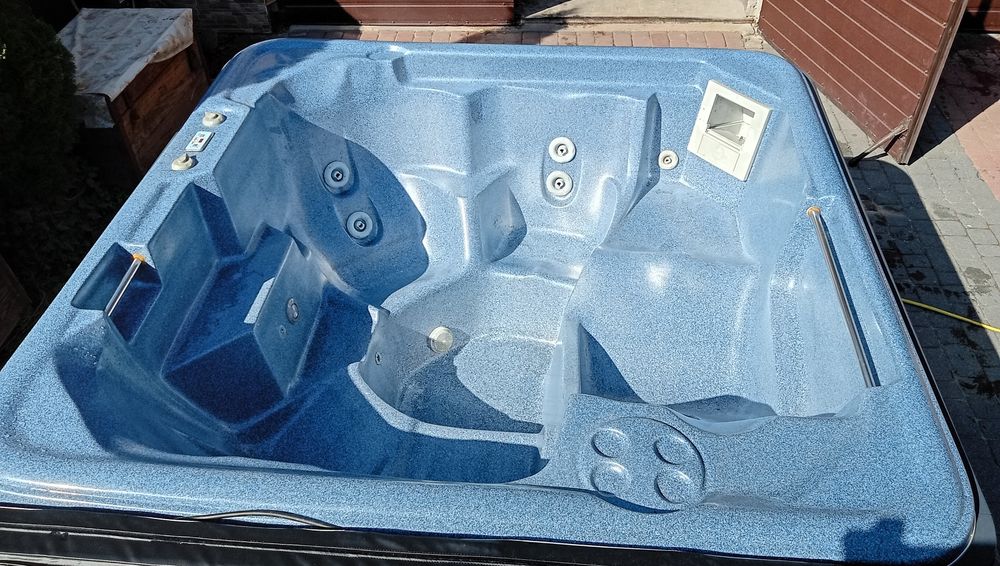 Jacuzzi całoroczne