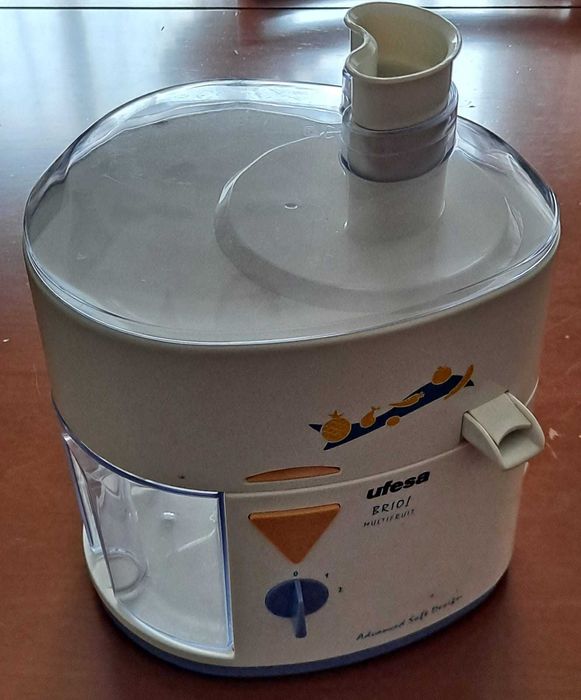 centrifugadora ufesa brio multifruit - maquina de fazer sumos