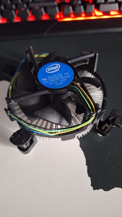 Chłodzenie procesora Intel LGA 1150, 1151, 1200, 1155, 1156